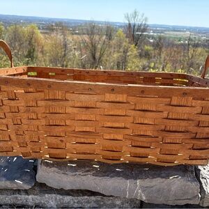 Beautiful large vintage Woven Bread Basket Antique Basket CLEAN Pet/smoke-free